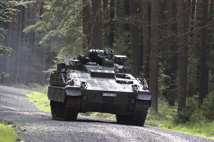 Германия собирается отправить Украине 20 тяжелых бронемашин пехоты Marder.